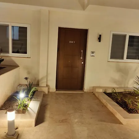The Palm Court Apartment St. Paul's Bay Exterior photo