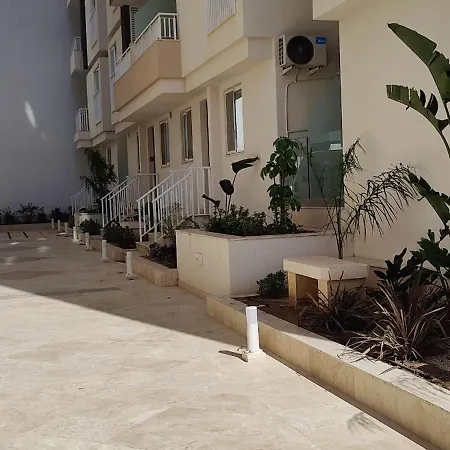 The Palm Court Apartment St. Paul's Bay Exterior photo